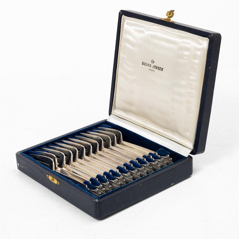 Twelve fruit/dessert forks, silver, Georg Jensen, Denmark, 1925-32.