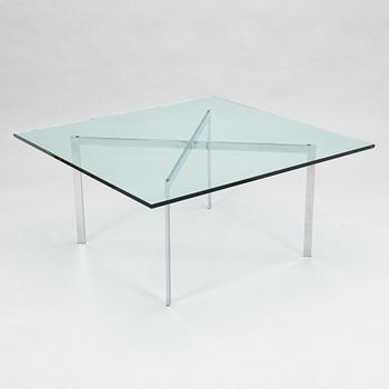 Ludwig Mies van der Rohe, soffbord, "Barcelona", Knoll International 2011.