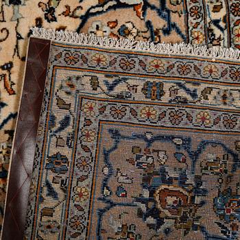 MATTA, Keshan, modern tillverkning, ca 338 x 244 cm.