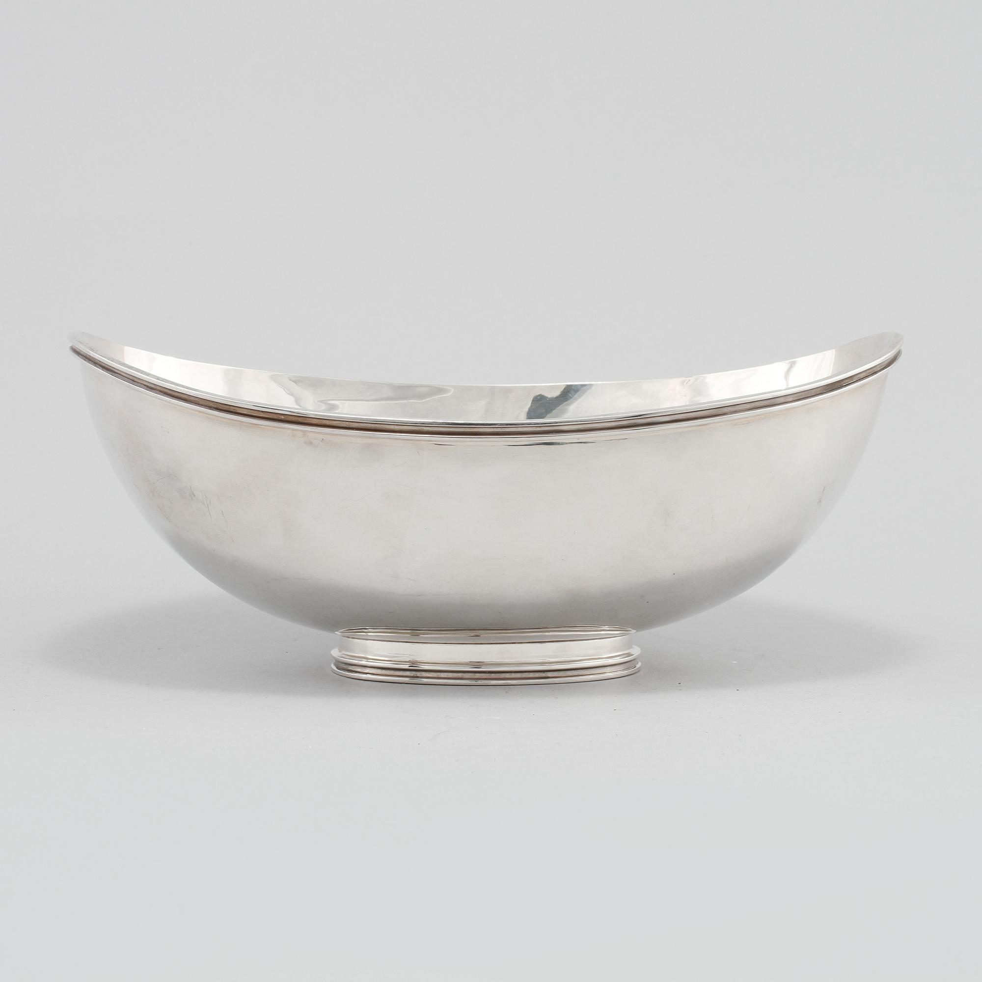 SKÅL, silver, svenska importstämplar, 1900-tal. Vikt 644 g.