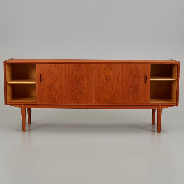NILS JONSSON, sideboard, "Trio", Troeds, Bra Bohag, Bjärnum, 1900-talets andra hälft.