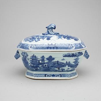TERRIN, porslin, Kina, Qianlong (1736-1795), Qing Dynastin.
