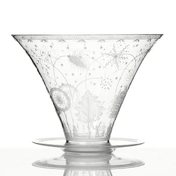 Edward Hald, a Swedish Grace "Fyrverkeri" (Fireworks) engraved glass bowl with a plate, Orrefors, Sweden, 1925, model 248.