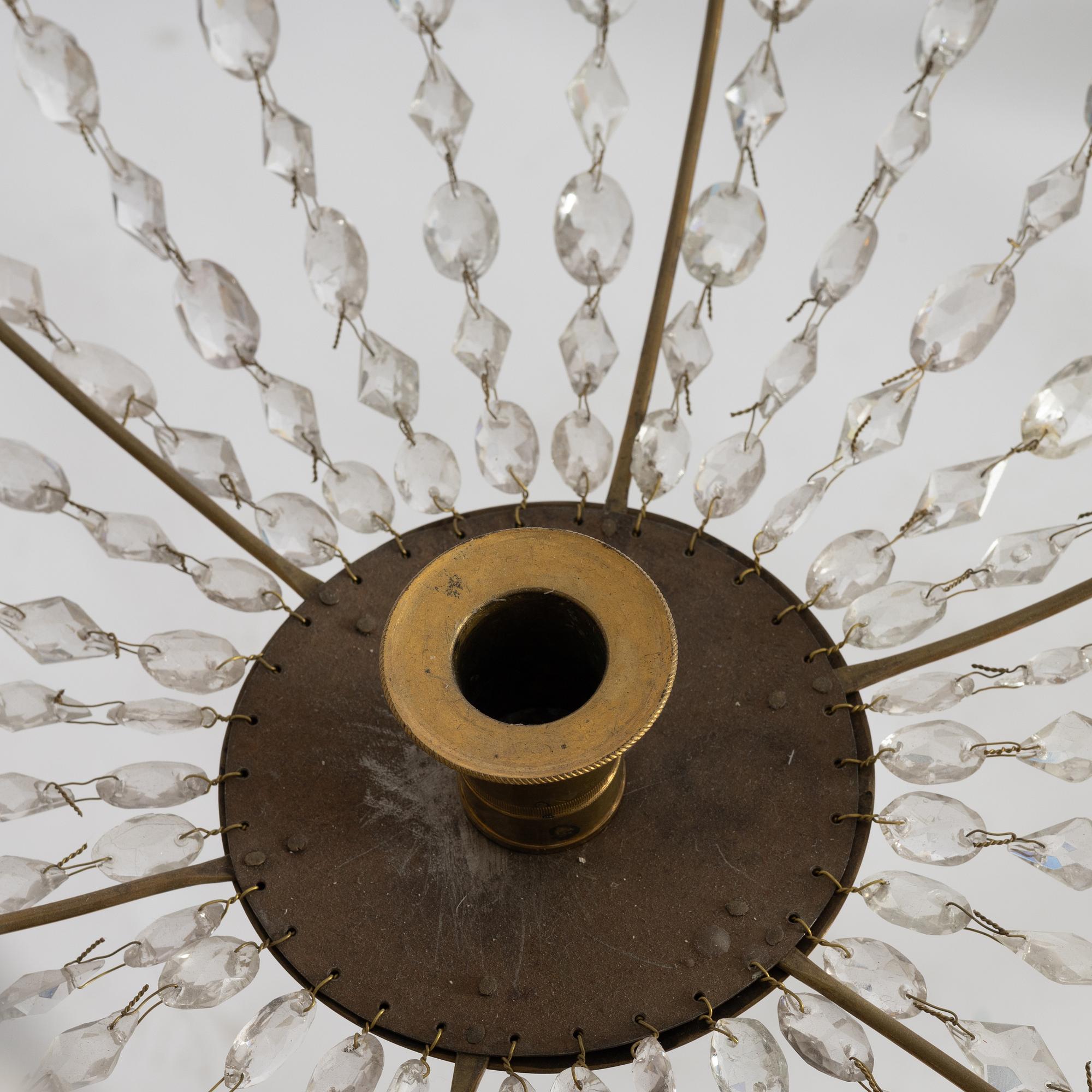 Ljuskrona, för sju ljus, Stockholmsarbete, 1700-talets slut, Sengustaviansk.