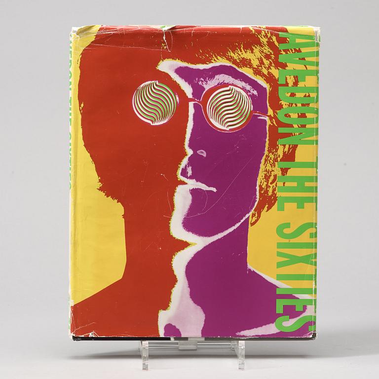 Photo books, 6, books and 9 small folders, Richard Avedon.