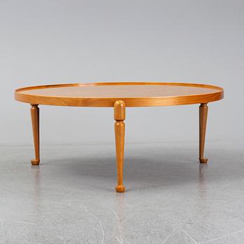 A model 2139 table by Josef Frank, Svenskt Tenn.