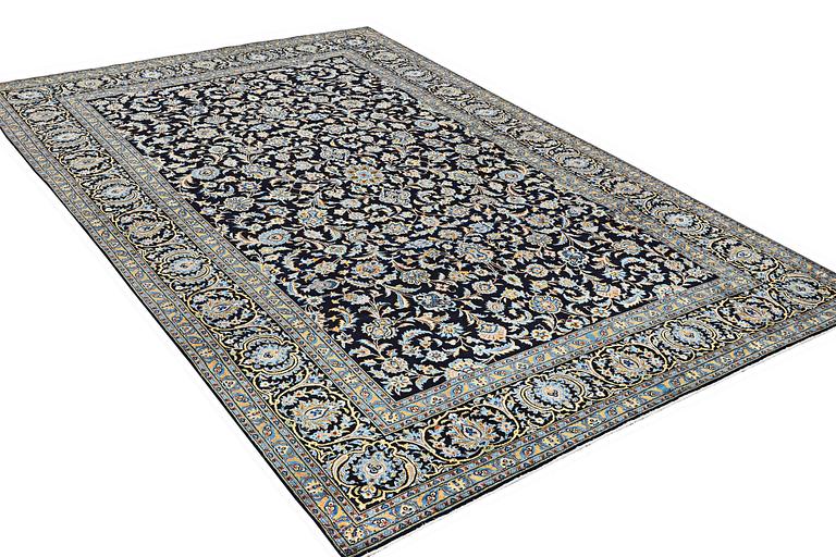 A carpet, Kashan, c. 385 x 252 cm.