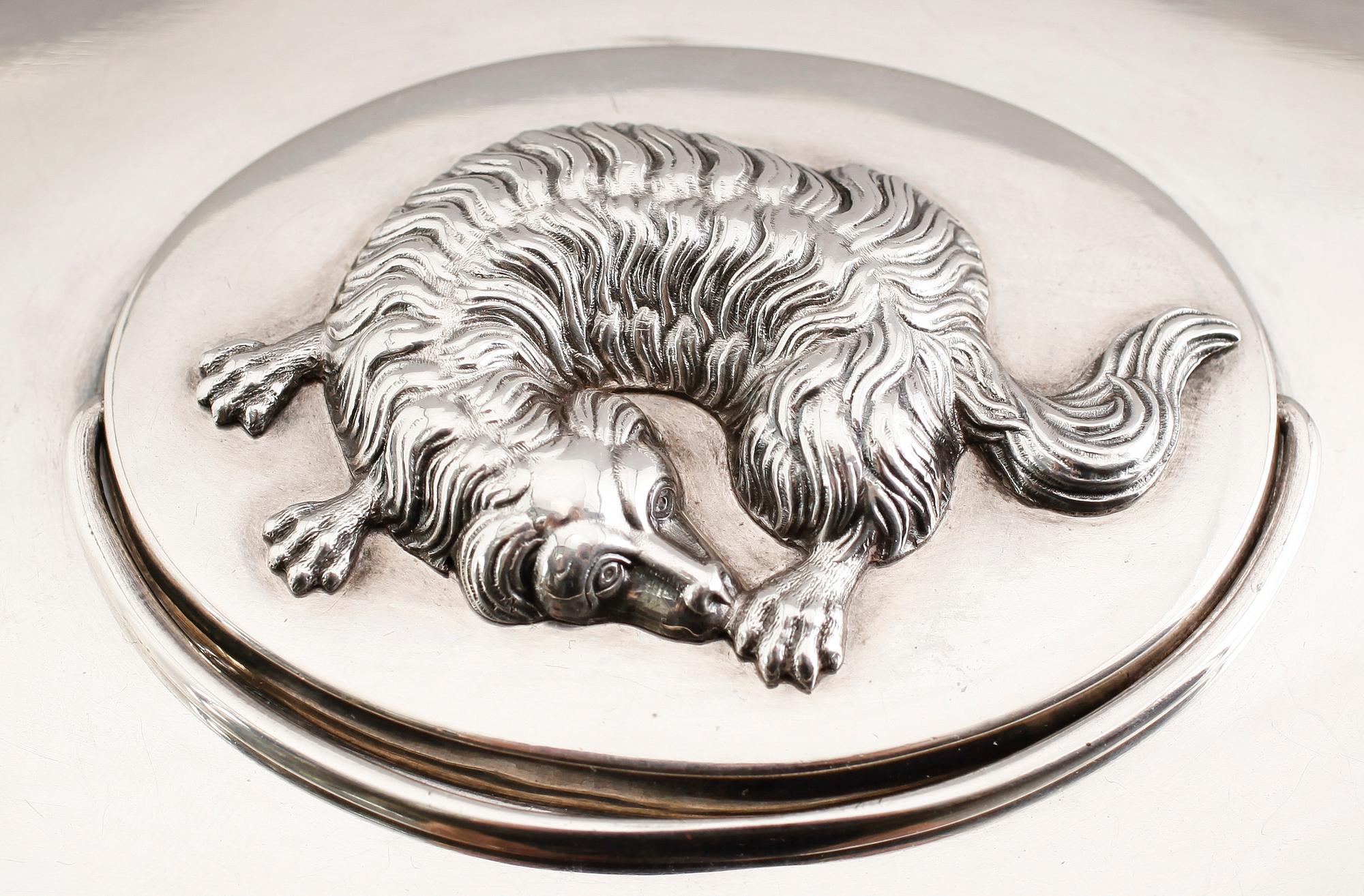 SOCKERSKRIN, silver, Petter Adolf Sjöberg, Stockholm 1822. Vikt ca 672 gram.