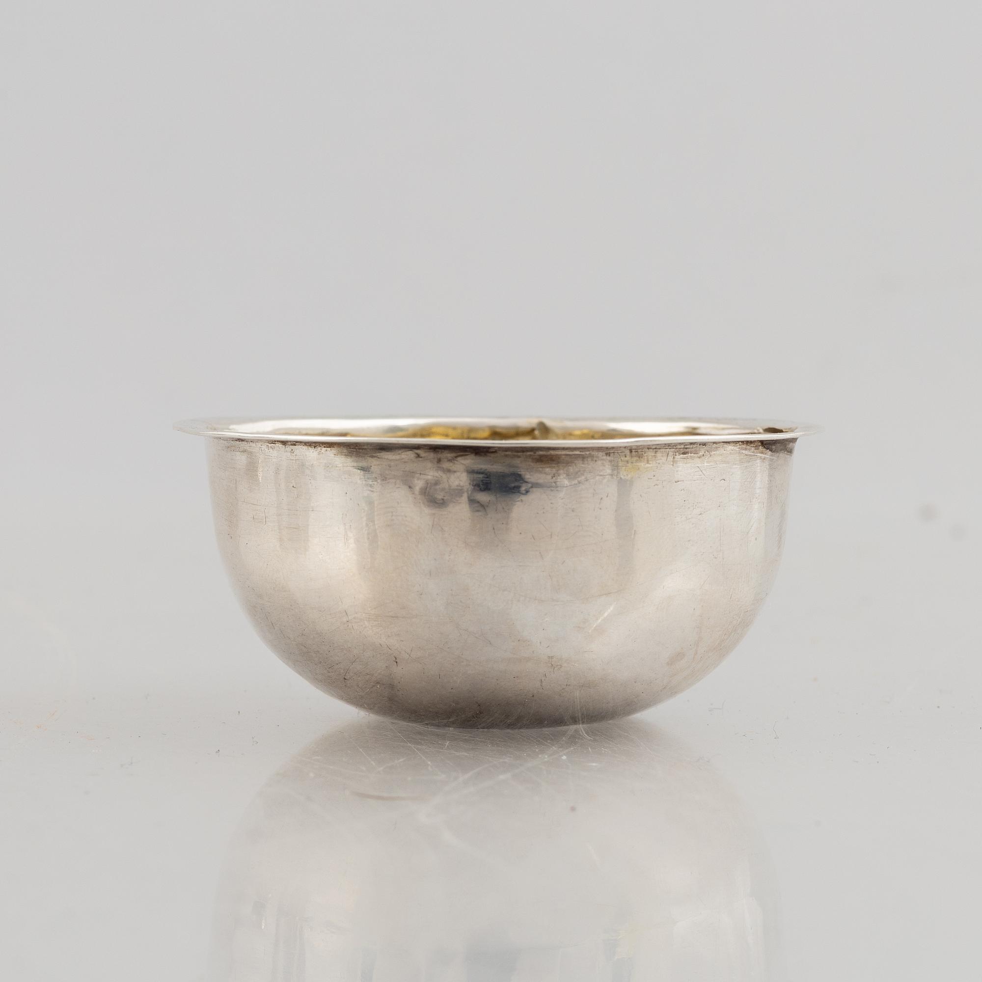 Carl Kåhre, tumlare, silver, Halmstad 1785.