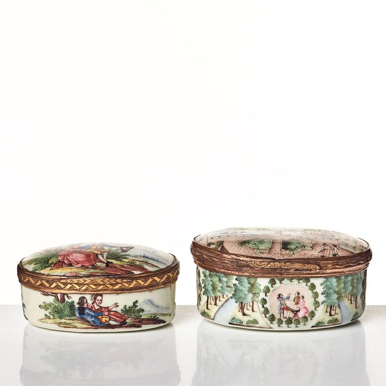 Two Chinese snuff boxes, Qing dynasty, 18th Century.