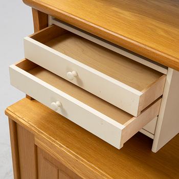 Carl Malmsten, a pair of oak 'Visingsö' bookcases/cabinets, second half of the 20th Century.