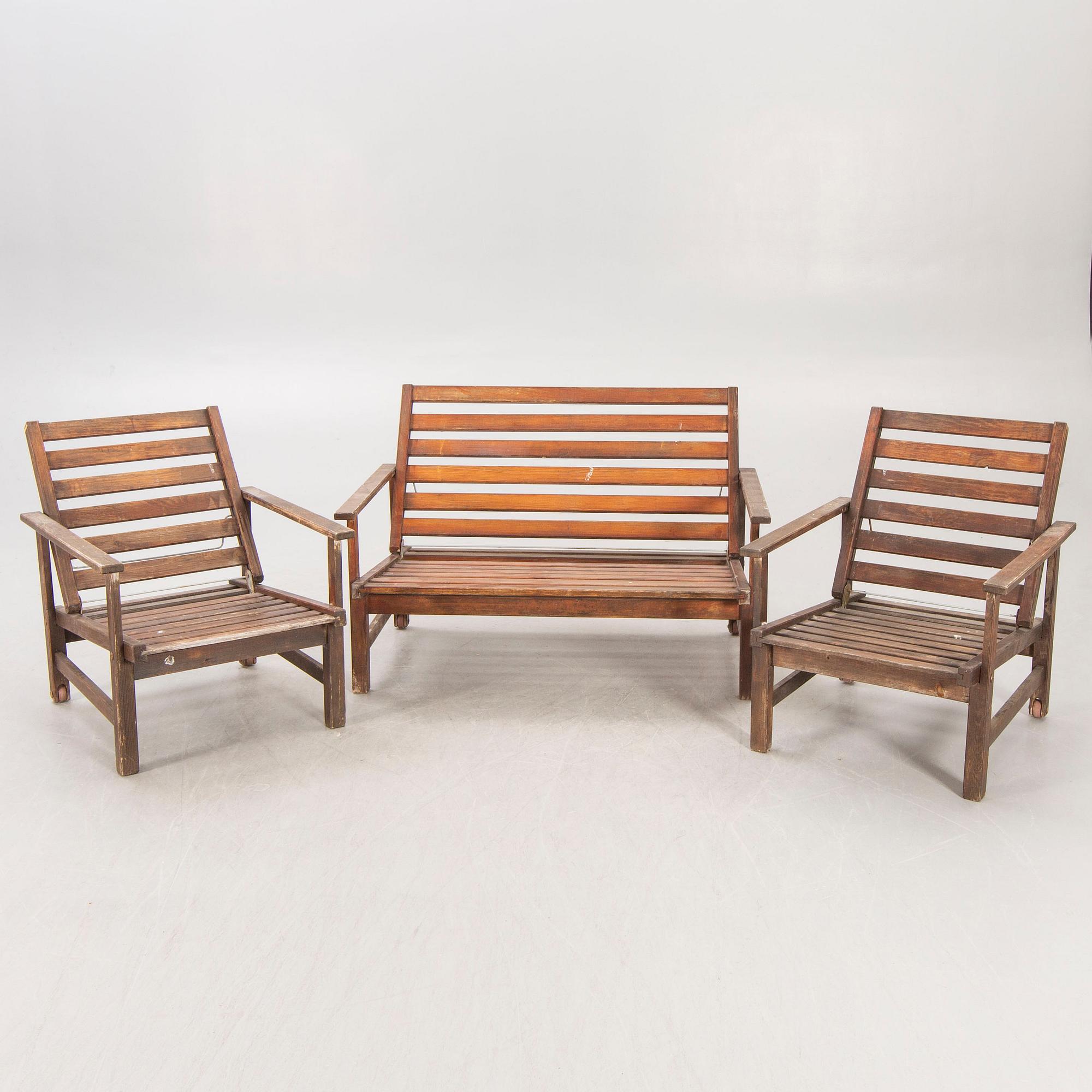 Elsa Stackelberg, garden group 4 dlr and associated cushions, Fri Form late 20th century.