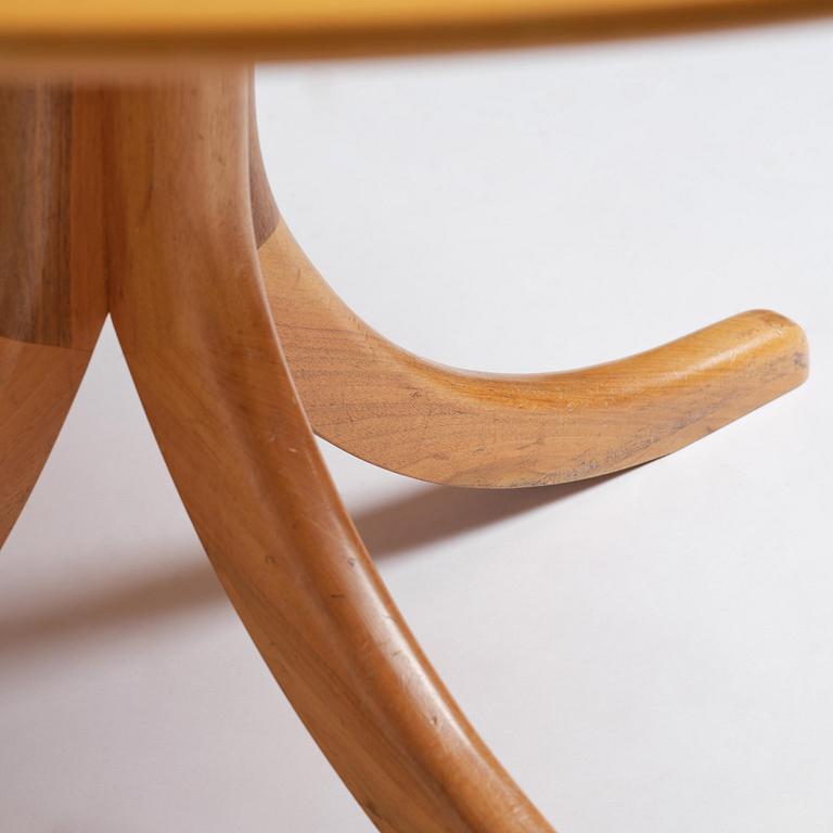 Josef Frank, matbord, modell B 1020, Firma Svenskt Tenn, före 1985.
