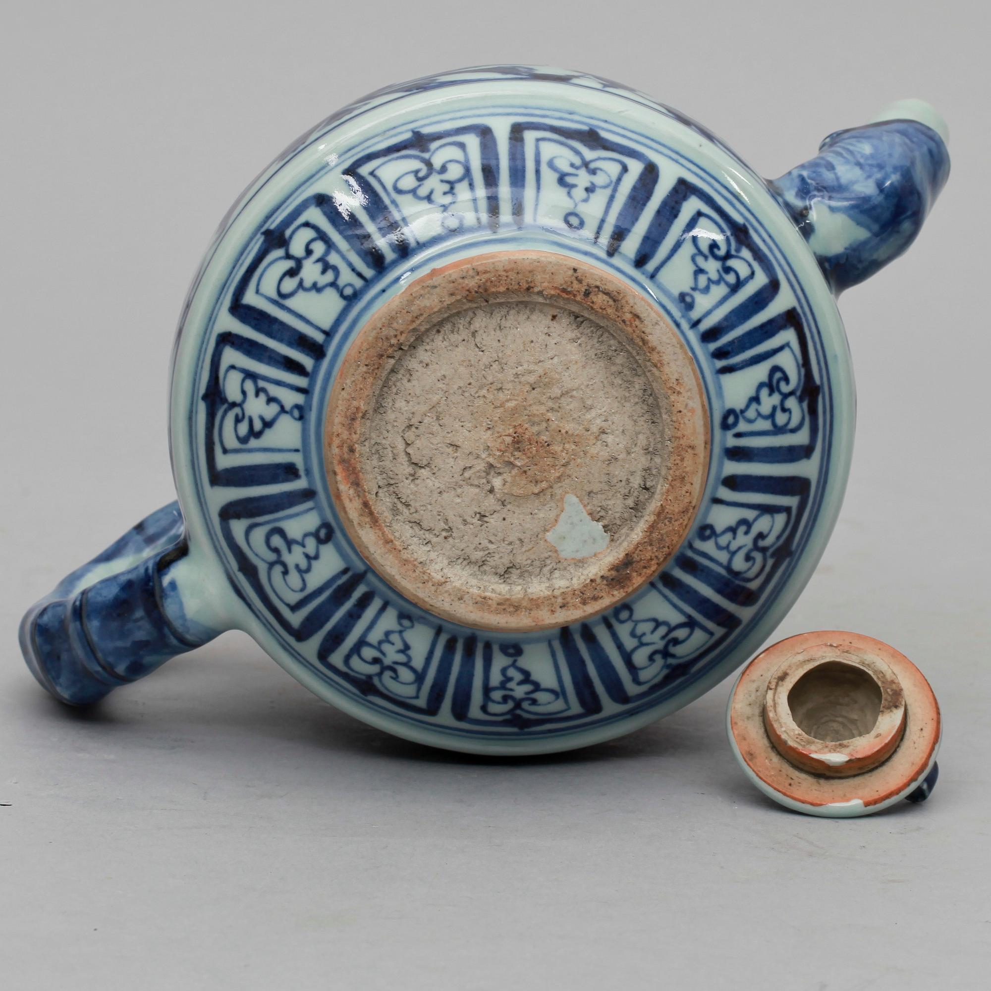 TEKANNA, porslin, orientalisk. 1900-talets slut.