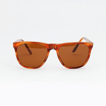 PERSOL, ett par solglasögon "Folding", modellnr 806.