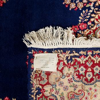 MATTA, Kirman, 1900-talets andra hälft. Ca 255 x 155 cm.
