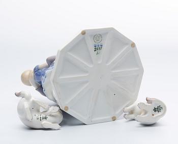 FIGURINER, 3 ST Bing & Grödnahl samt Dahl Jensen, 1900-talets andra hälft.