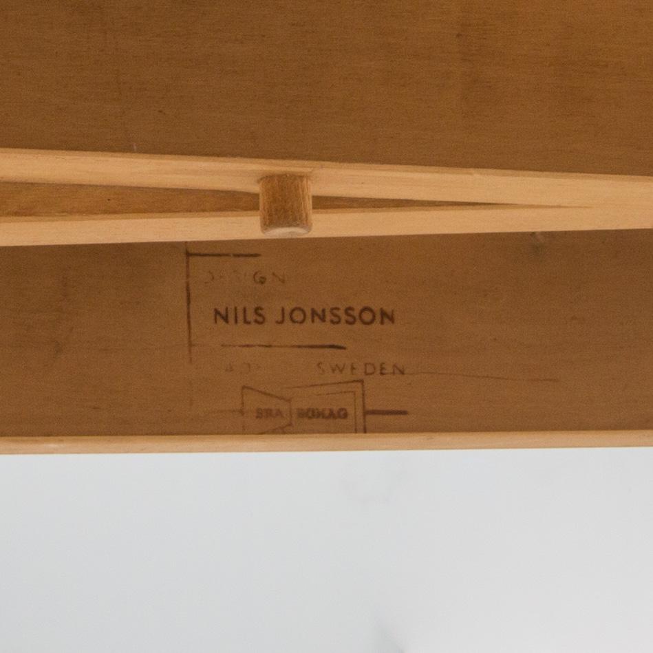 MATBORD, jakaranda, Nils Jonsson för Troeds, Bjärnum. 1960-tal. CITES-intyg medföljer.