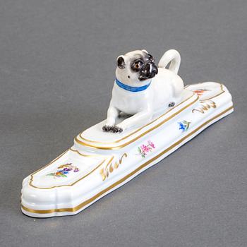 FIGURIN/BREVPRESS, porslin, Meissen, 1924-34.