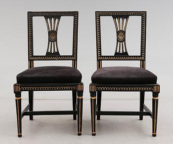 STOLAR, 1 par, gustaviansk stil, 1900-talets första hälft.