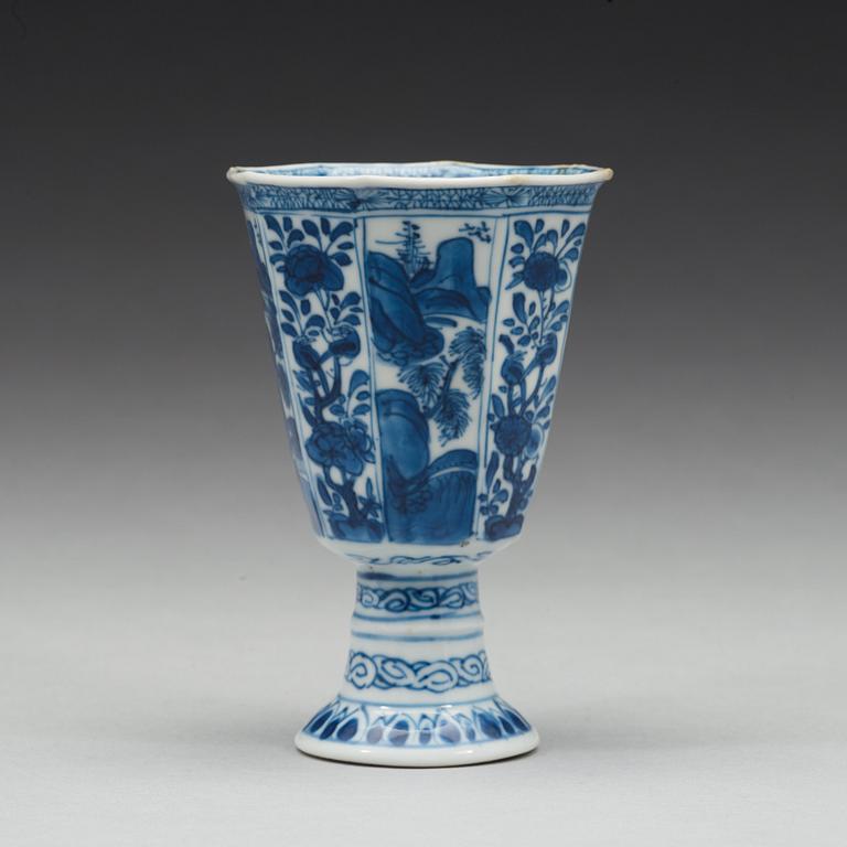 BÄGARE, porslin, Qingdynastin, Kangxi (1662-1722).