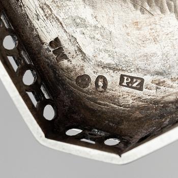 Pehr Zethelius, ljusstakar, ett par, silver, Stockholm 1794. Gustavianska.
