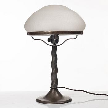 Harald Notini, a table lamp model "6834", Arvid Böhlmarks Lampfabrik, Stockholm, 1920s.