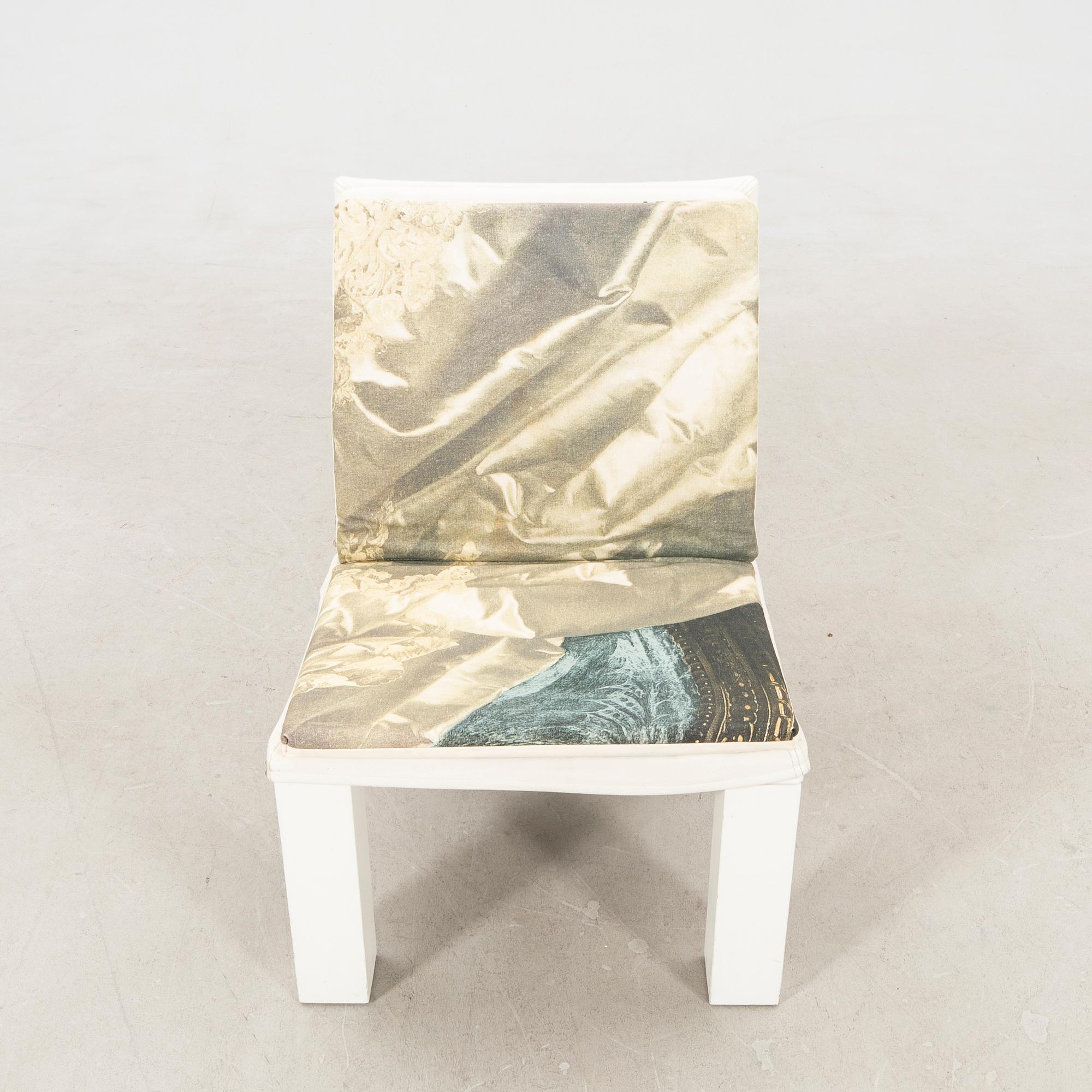 Front design S Lagerqvist, C van den Lancken, A Lindgren och K Sävström, fåtölj, "Selma", PS-serien IKEA 2009.