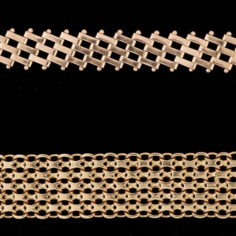 ARMBAND, 2 st, 18k guld. Total vikt ca 44 gram.