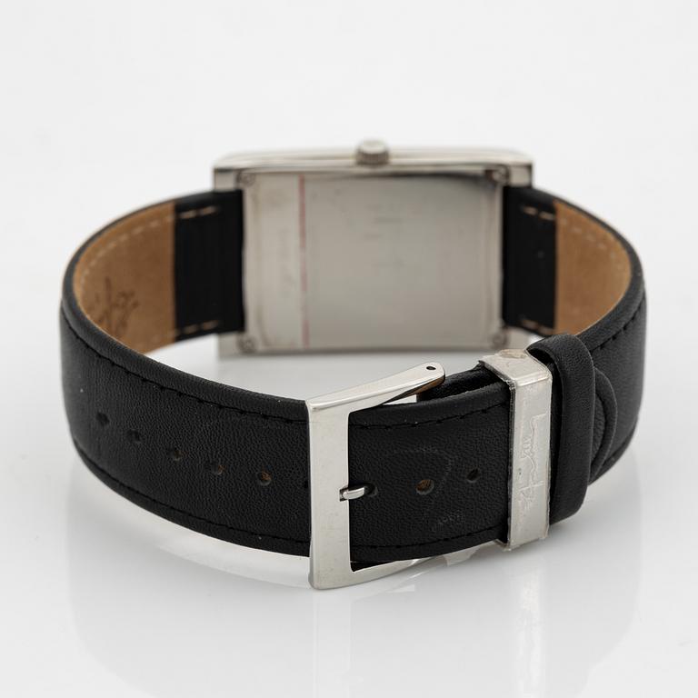 Efva Attling, "My First", armbandsur, 27 x 32 (40) mm.