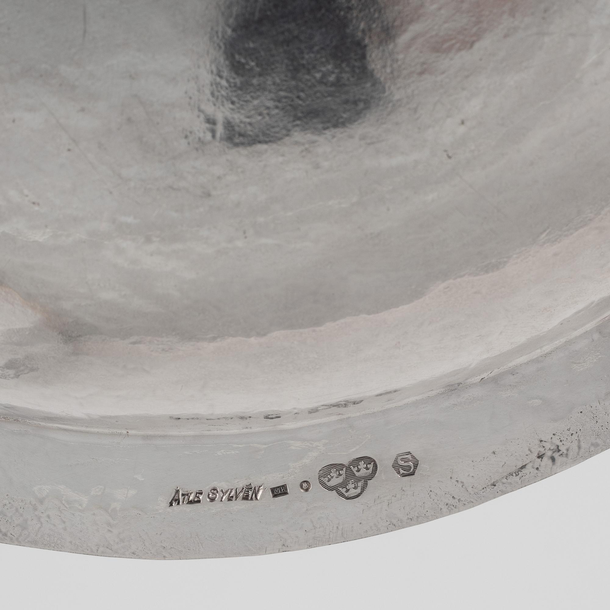 A Swedish Silver Dish, mark of Atle Sylvén, Stockholm 1938.