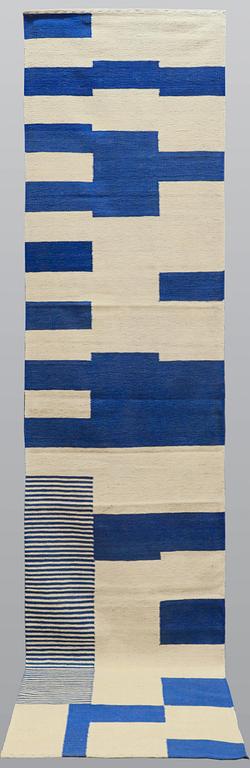 A runner orientalisk oriental flat weave, ca 340 x 80 cm.
