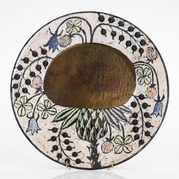 Birger Kaipiainen, a decorative ceramic plate signed Kaipiainen Arabia.