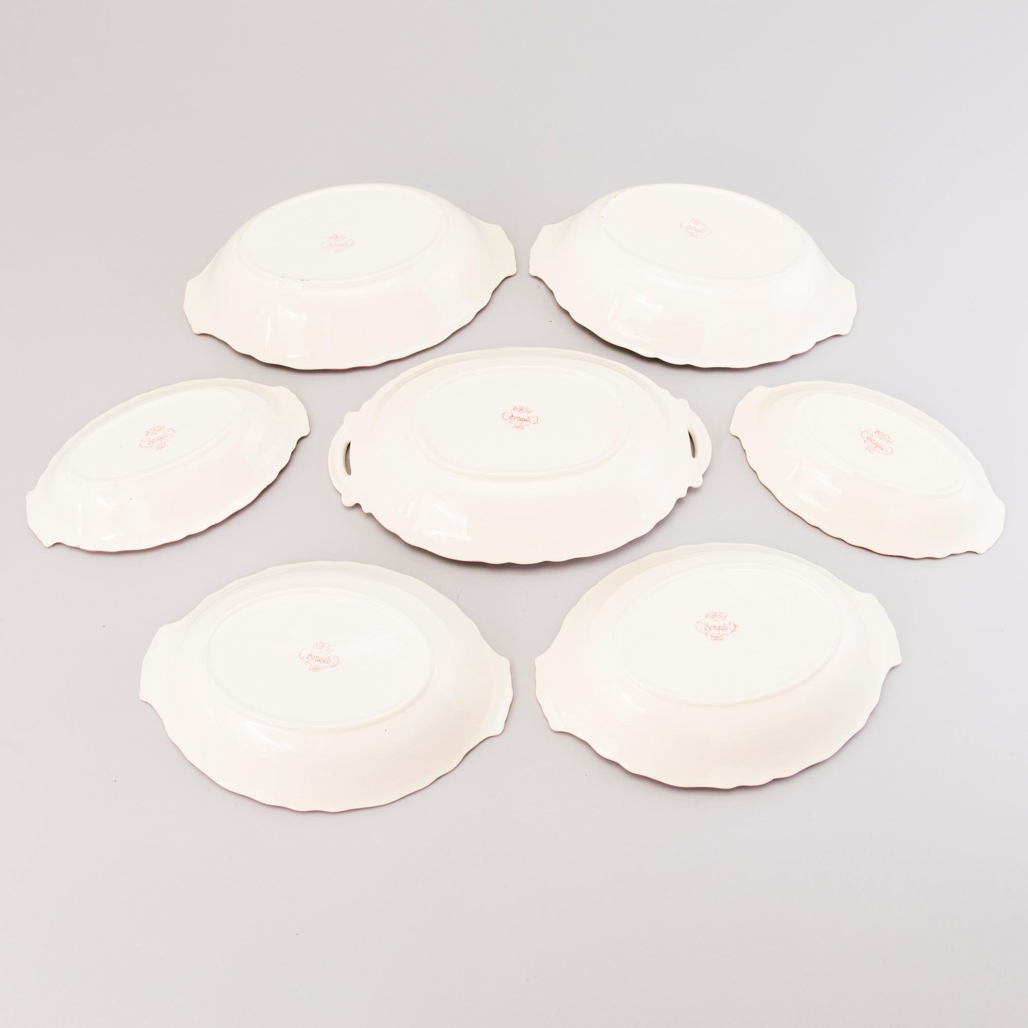 MATSERVIS, 157 delar, flintgods, "Bengali, röd", Rörstrand, 1940-tal.