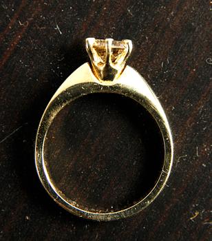 RING, 14k guld med diamant, ca 0,75 ct.