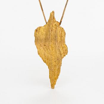 Helky Juvonen, A 14K gold necklace. Westerback, Helsinki 1971.