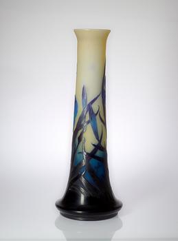 744. An Emile Gallé Art Nouveau cameo glass vase, Nancy, France.