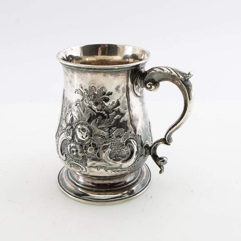 Cup silver Robert Harper London 1859.