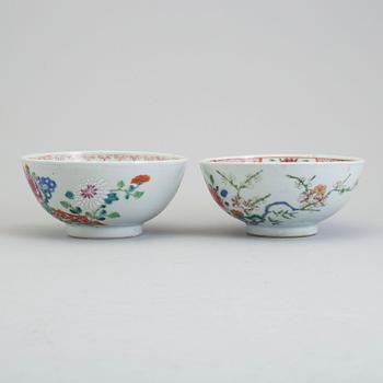 SKÅLAR, två stycken, kompaniporslin. Qingdynastin, Qianlong (1736-95).