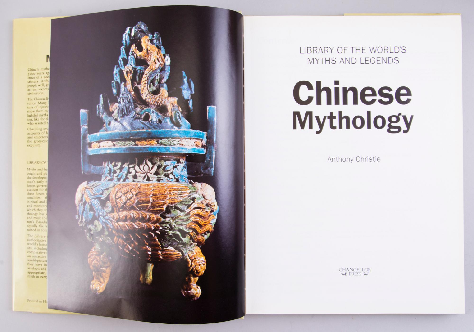 BÖCKER 10 ST, Kinesisk porslin och konsthantverk.