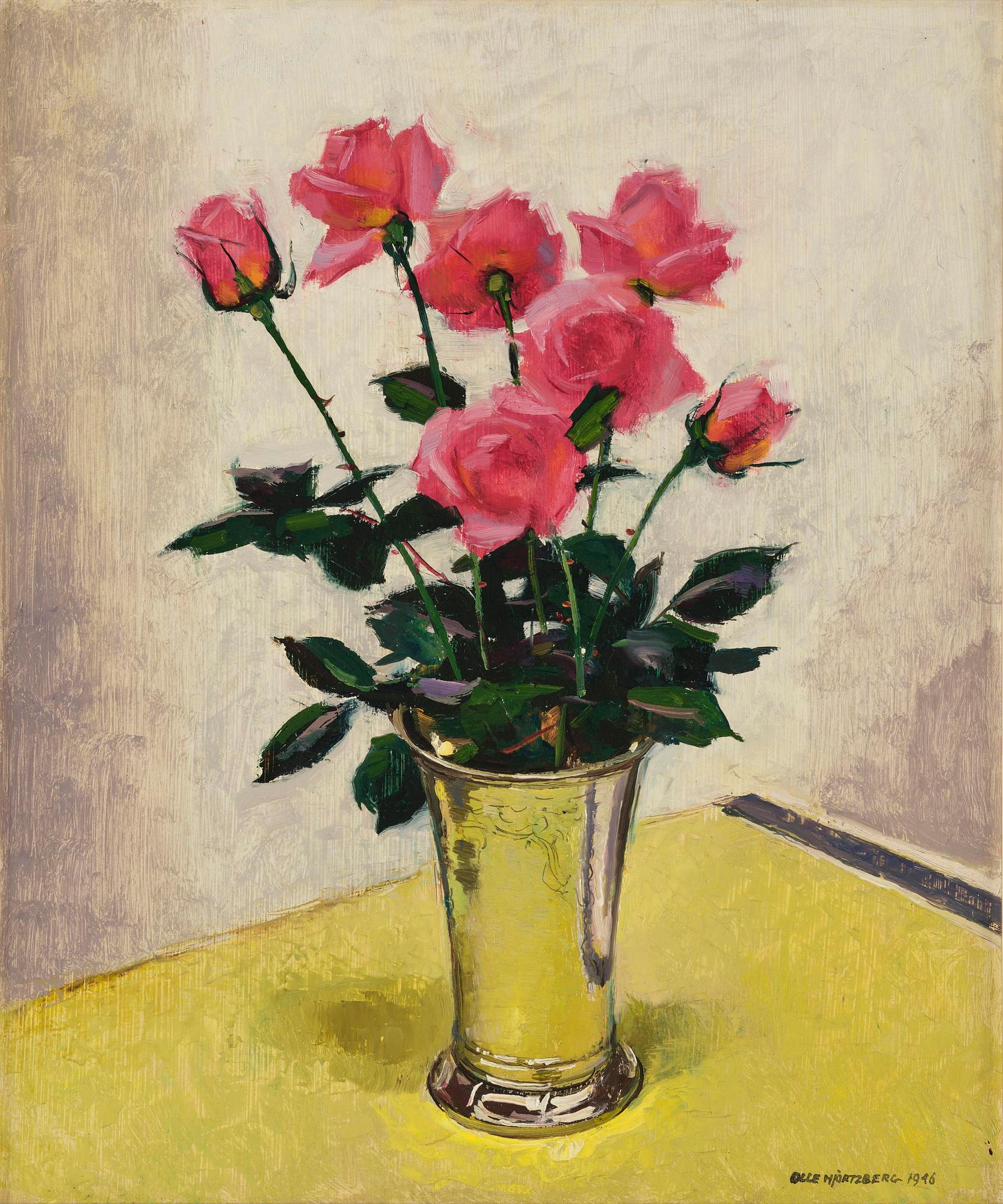 Olle Hjortzberg, Roses in a silver vase.