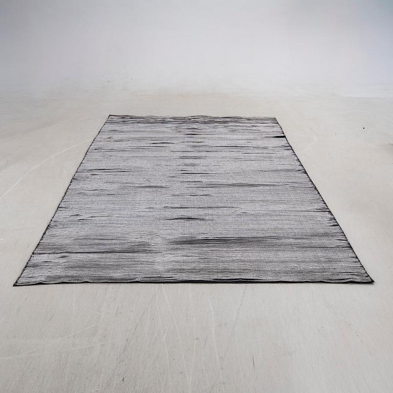 I+I, rug, "Wavelength", approx. 200 x 300 cm.