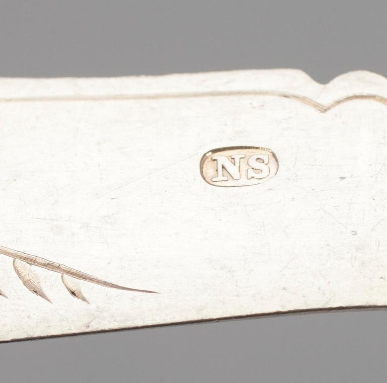 TEGLASHÅLLARE, 2 st, silver/alpacka, samt FISKBESTICK 5+5 st, nysilver.