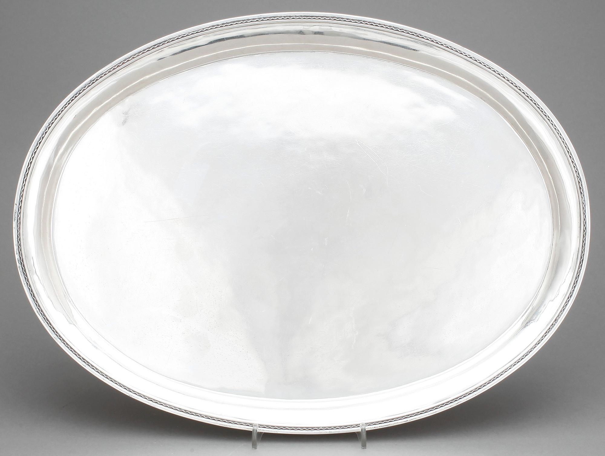 BRICKA, silver, C.F. Carlman, Stockolm, 1936, vikt 1034 gram.