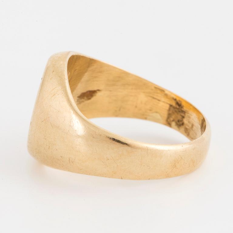VAPENRING, 18K guld.