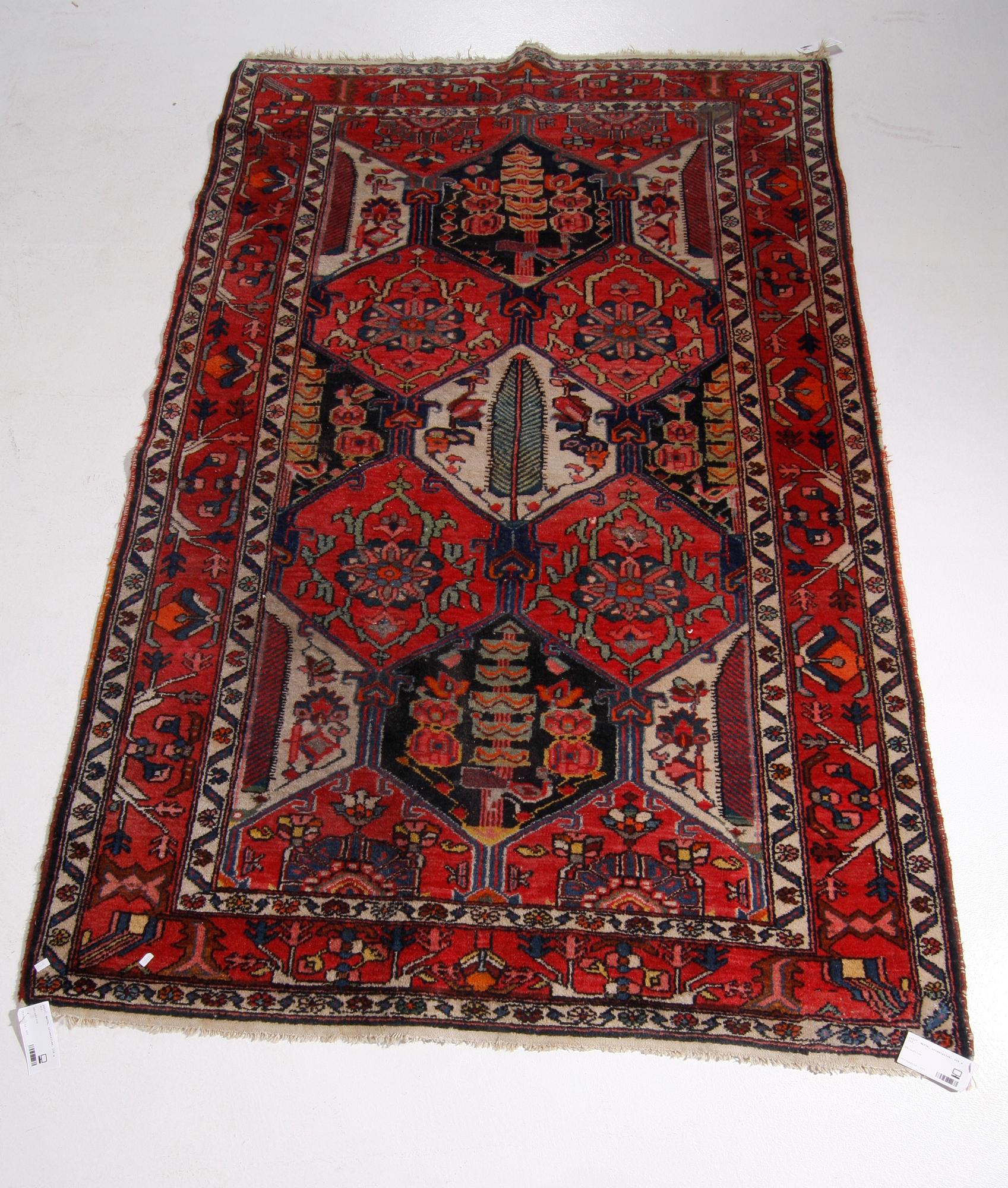 MATTA, orientalisk, 138 x 212.