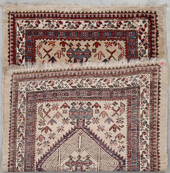 MATTA, Antik Sarab, ca 173x102.