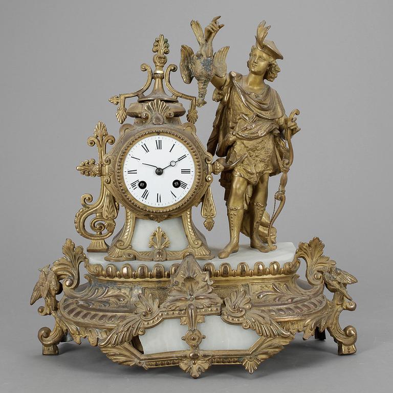 BORDSPENDYL, senempire, 1800-talets första hälft.