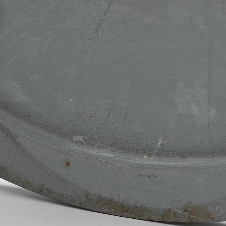 Arne Jacobsen, golvlampor, ett par, "AJ Royal", Louis Poulsen, Danmark, 1960-tal.