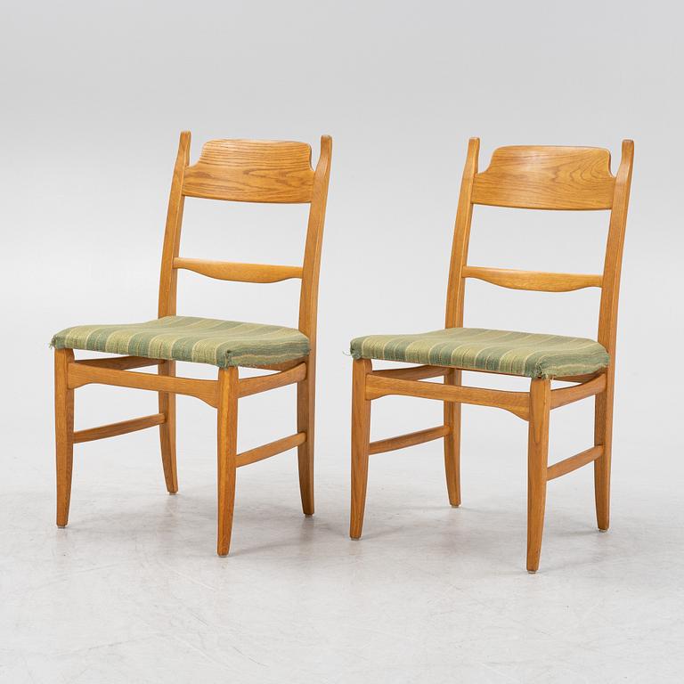 Carl Malmsten, a dining table and four chairs, 'Calmare nyckel', Åfors Möbelfabrik, second half of the 20th century.